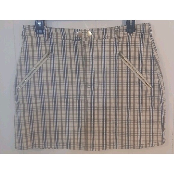 FOREVER 21 Dresses & Skirts - Forever 21 Zipper Pocket Plaid Miniskirt Women's Size 28 Waist Preppy Academia